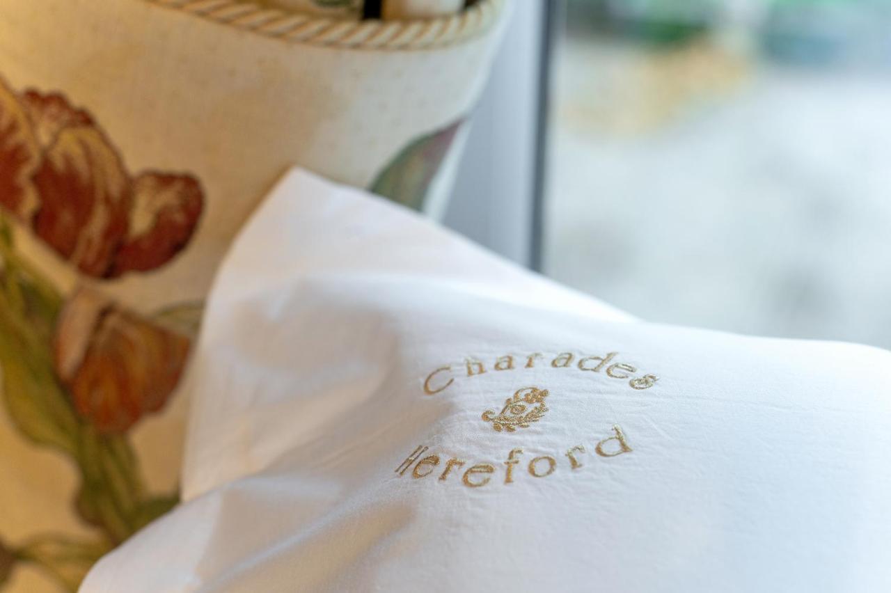 Charades Guest House Hereford Eksteriør billede